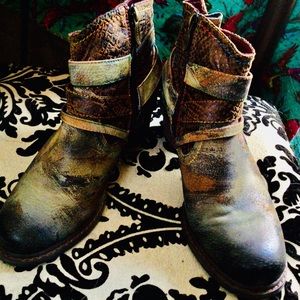 Cool vintage distressed multi color leather booties